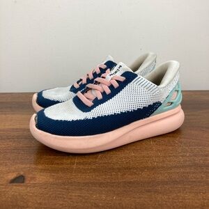 Kizik Athens Bahama Kids Girls Athletic Sneaker White Pink Blue Slip On Size 11C